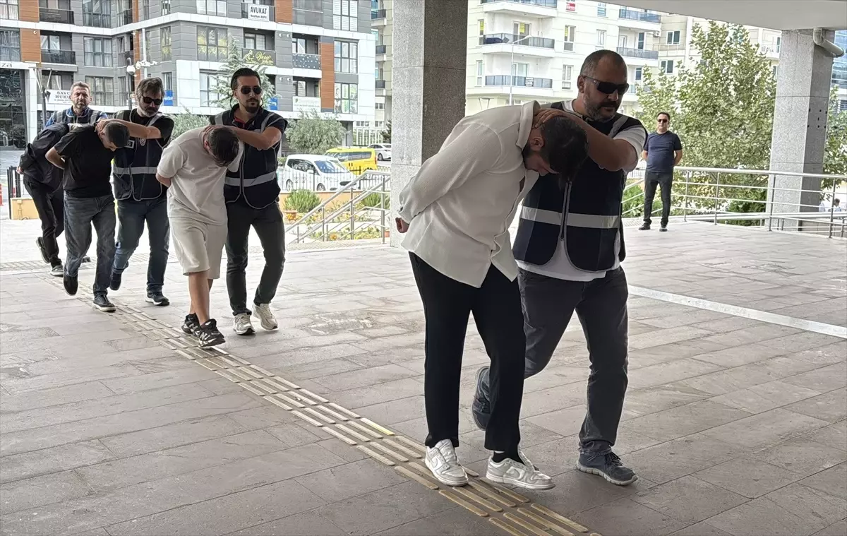 edirnede sehit ailesini dolandiran 11 supheli adliyede qa7Rqcn2