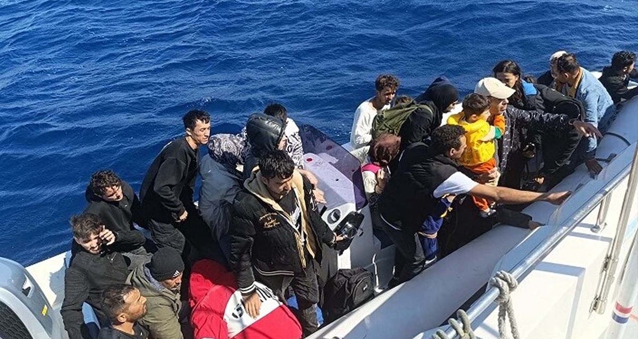 gocmen faciasinda dram cikti anne ve oglu kurtarilamadi swau9Knx