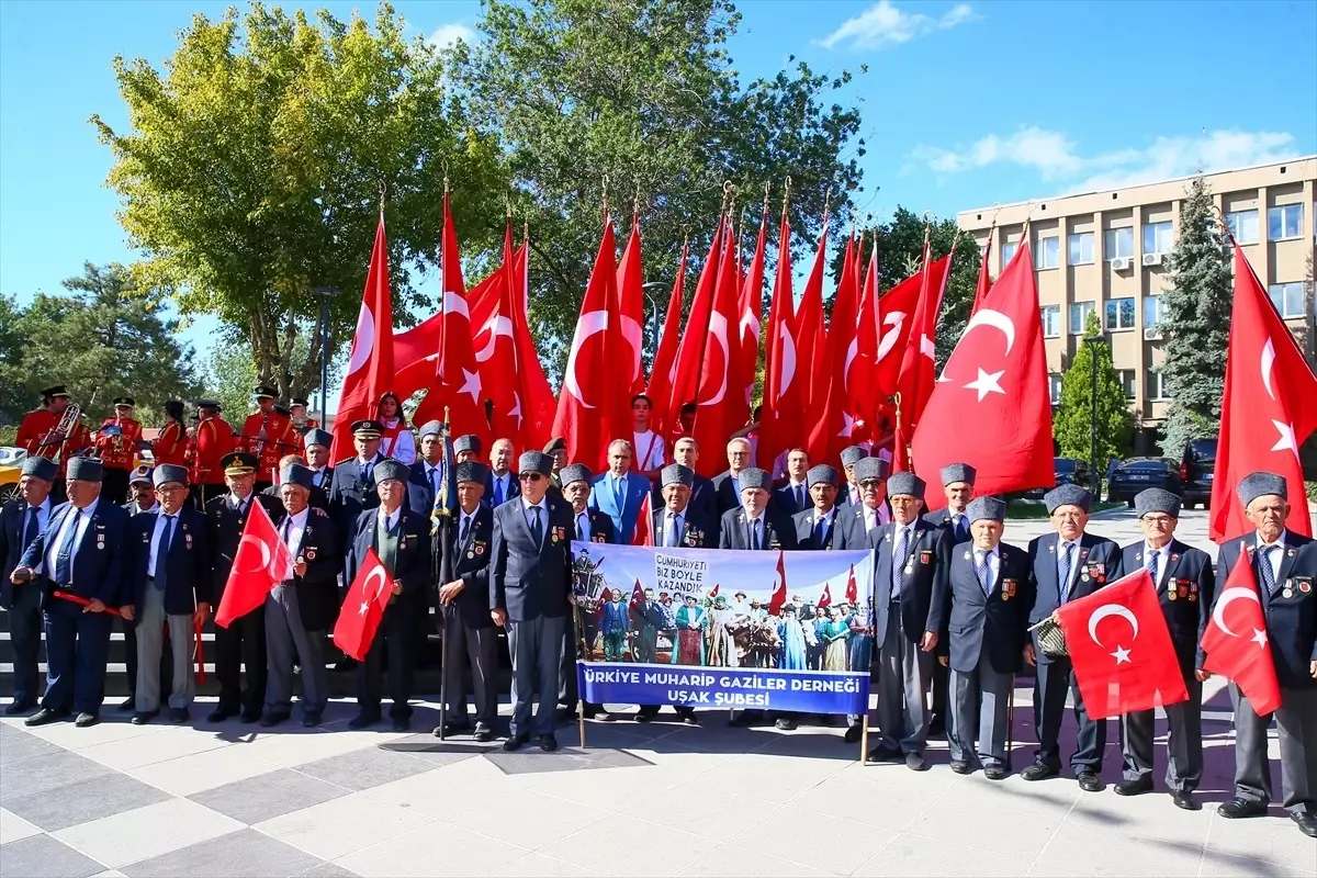 izmir ve cevre illerde 19 eylul gaziler gunu kutlandi 2dWtcgHw