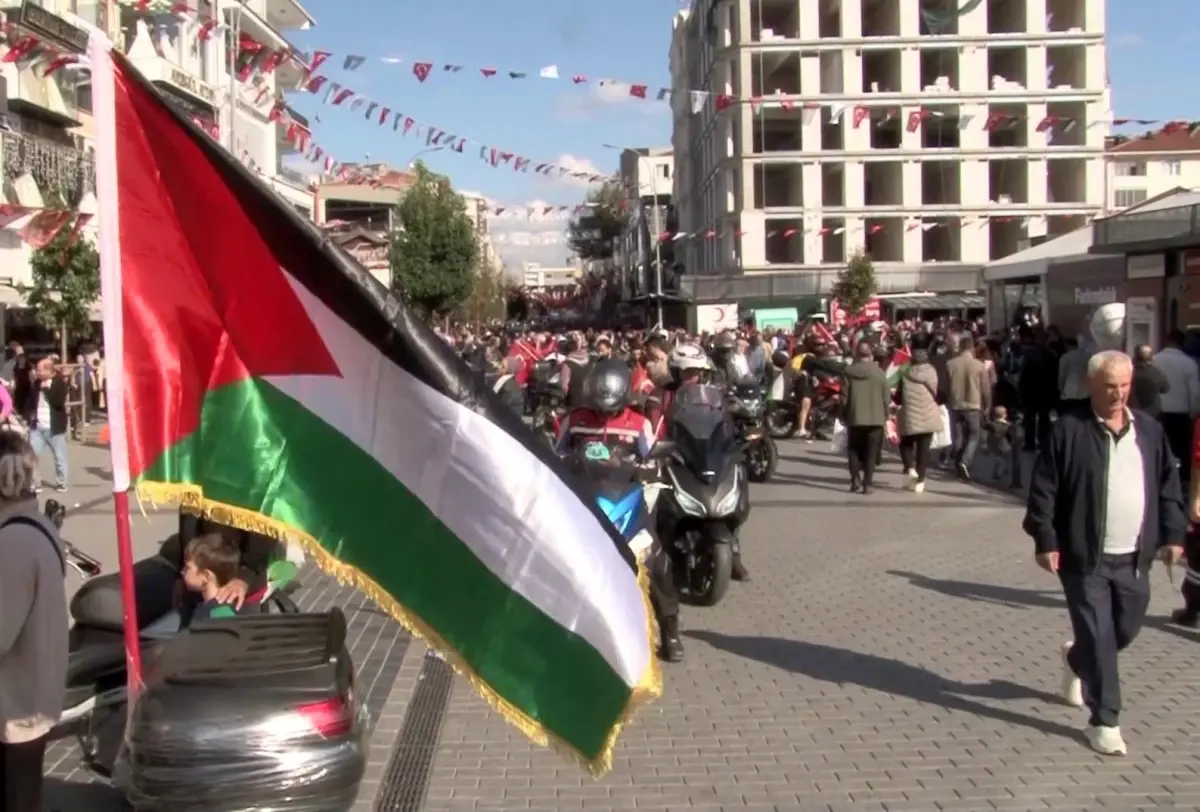 2 bin motorcu gazzedeki zulme dikkat cekti fw9v53NL