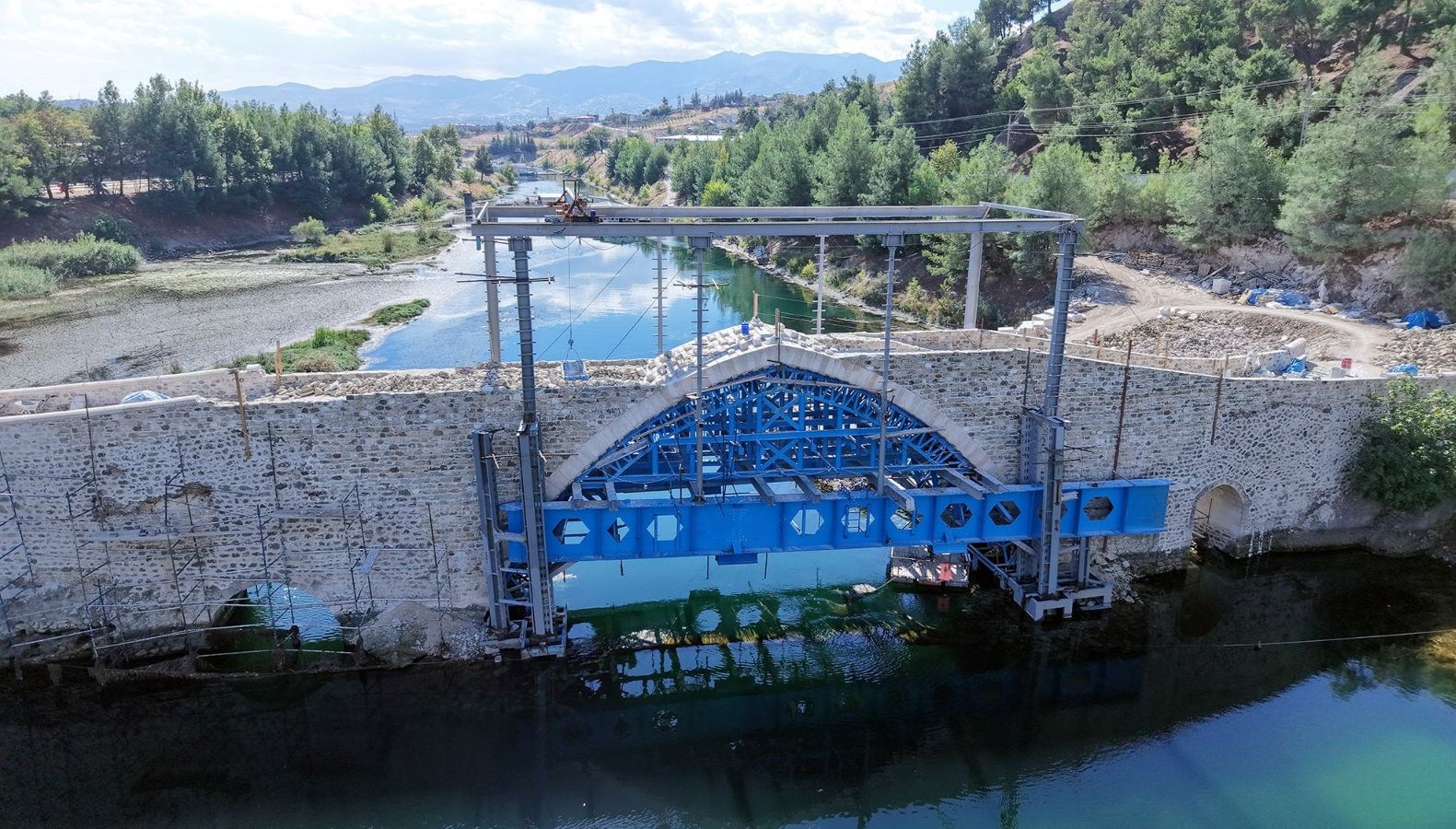 5 asirlik ceyhan koprusunun restorasyonunda sona gelindi X3yWaYBF