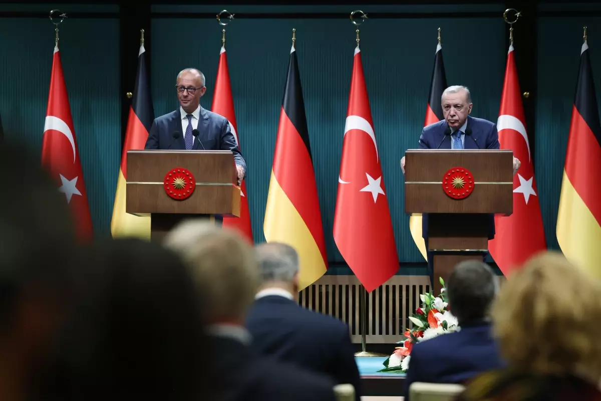 cumhurbaskani erdogan israil gazzeyi yine vurdu almanya olarak gormuyor musunuz fxVj6nLO.jpg