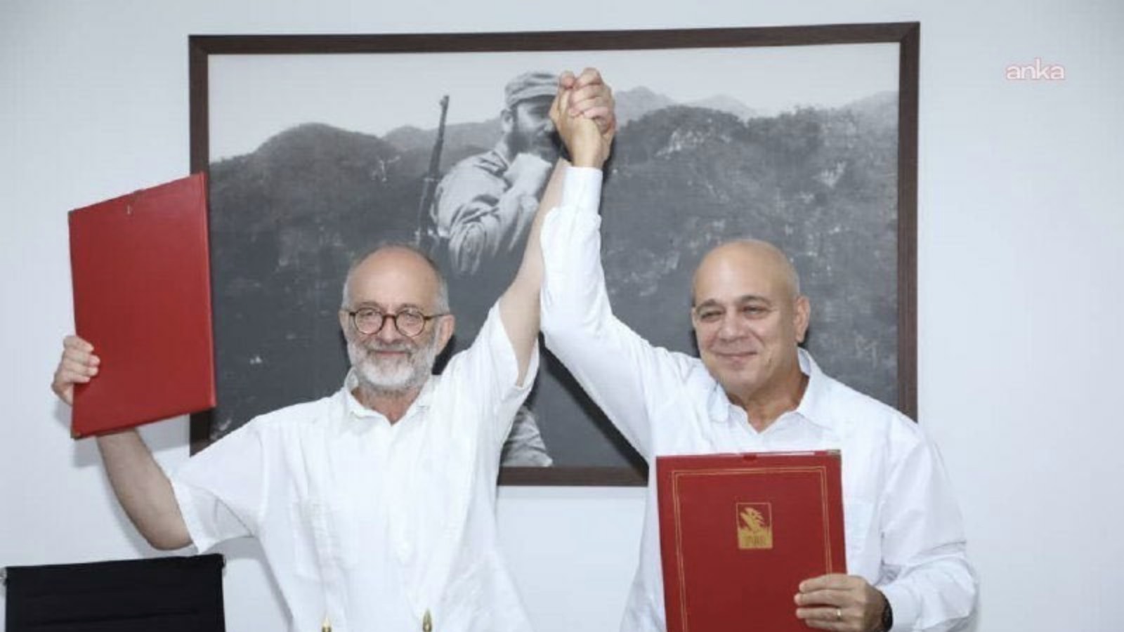 turkiye komunist partisi ile kuba komunist partisi arasinda is birligi protokolu imzalandi v2p5R7Uj.jpg