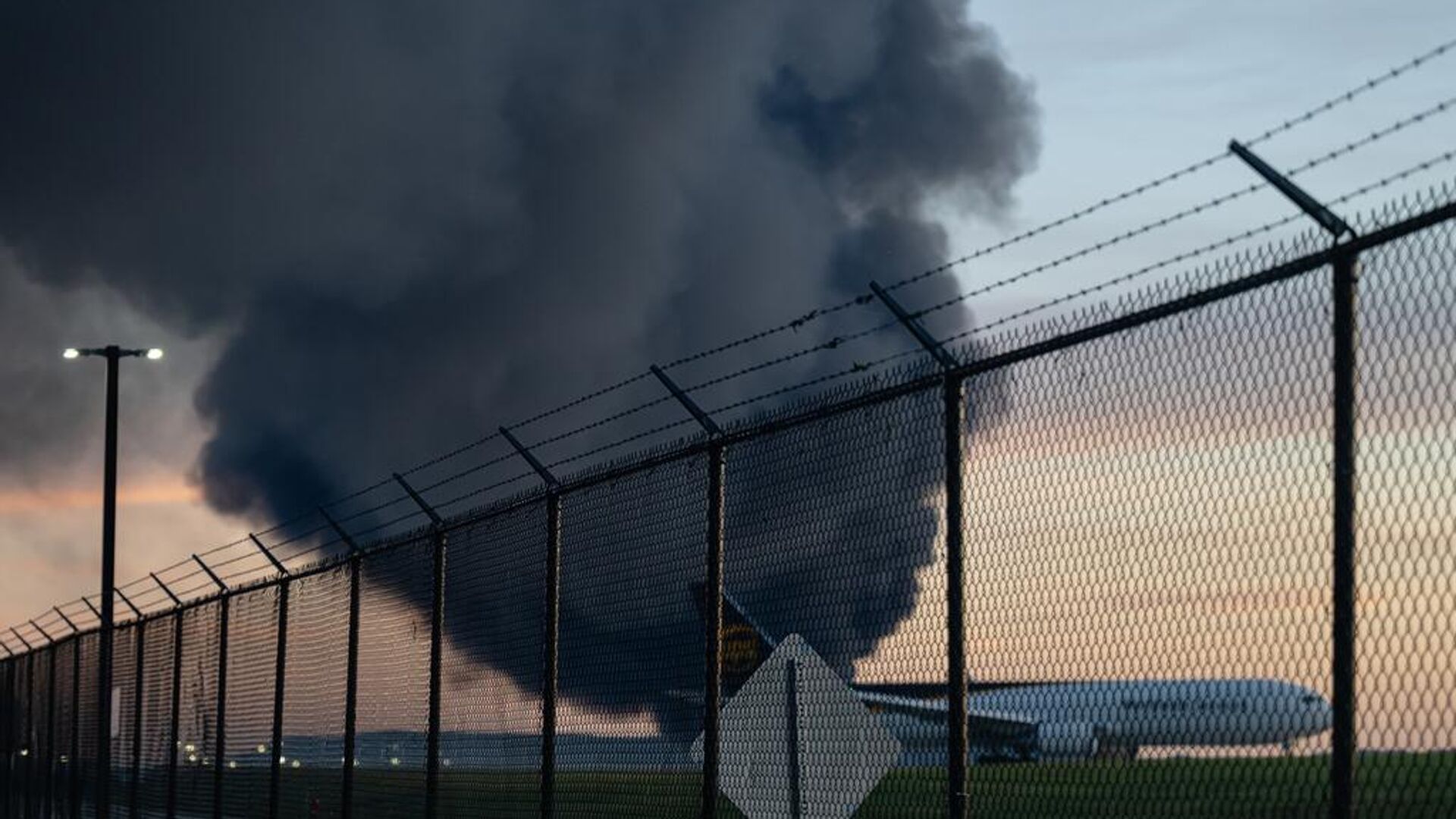 abdde kargo ucagi yerlesim yerine dustu en az 7 can kaybi KGewSicu.jpg