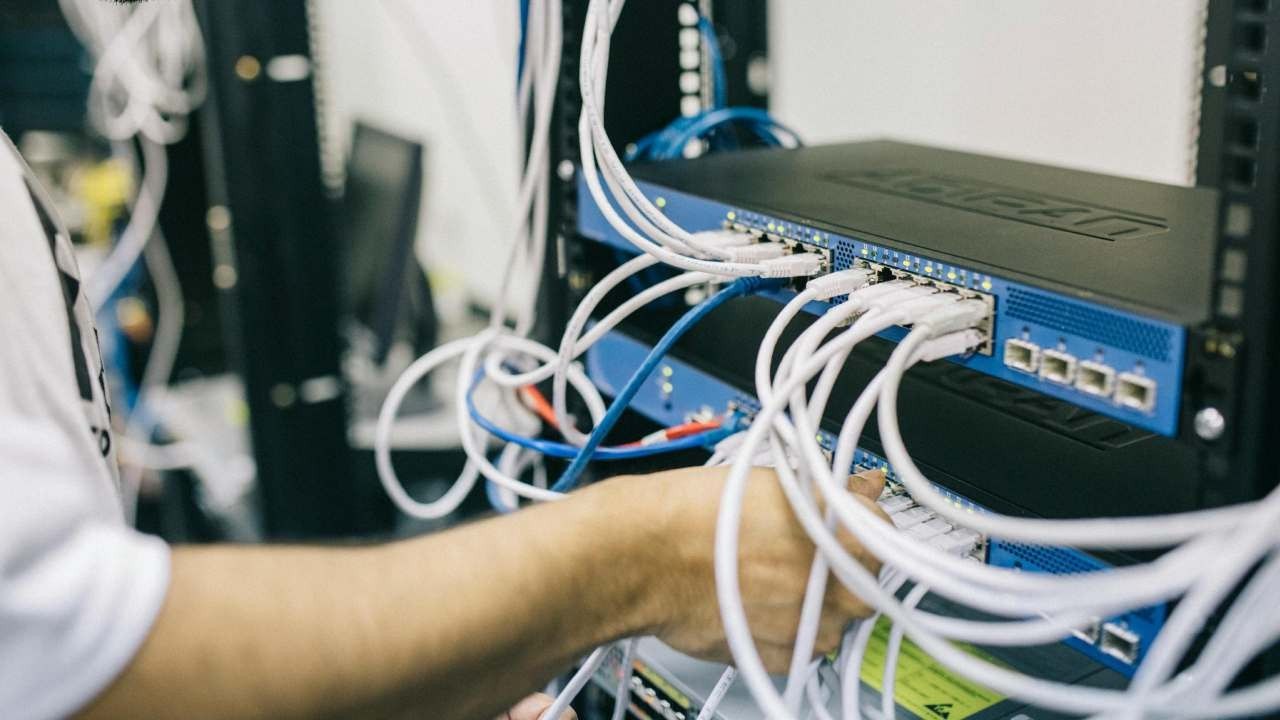 ibm yil sonuna kadar binlerce kisiyi isten cikaracak e2d8RlxI.jpg