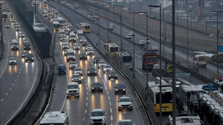 istanbul ibb trafik durumu 6 kasim 2025 bugun istanbul trafik yogunlugu nasil yuzde kac hangi yollar kapali zTFyPR1c.jpg