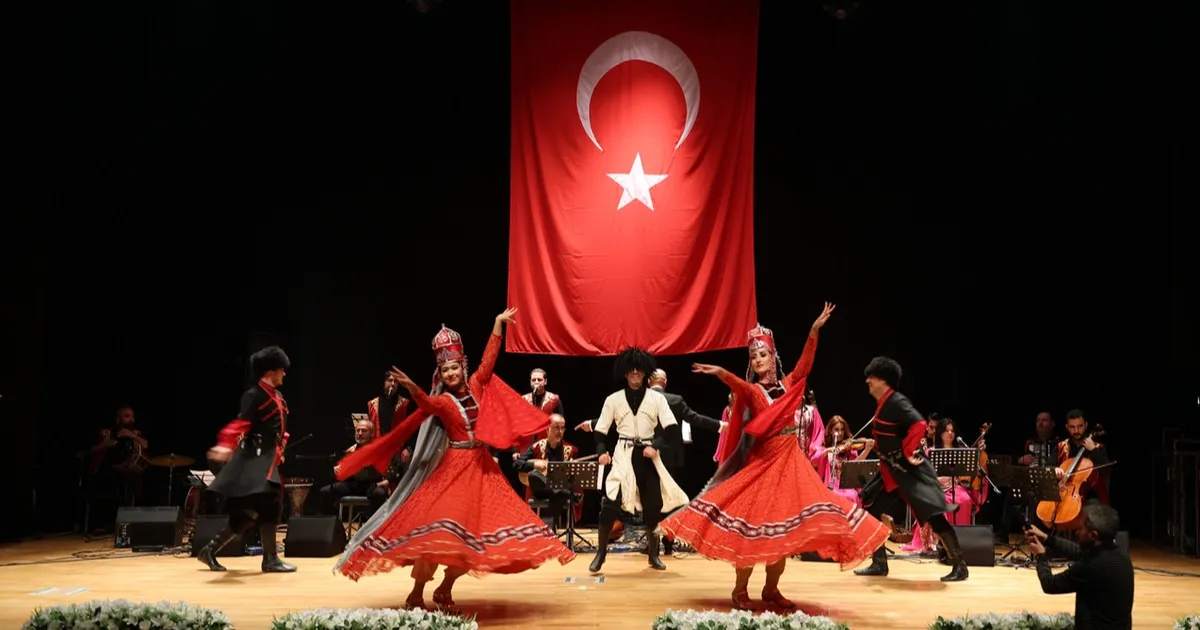 turk dunyasindan kayseri talasa gorkemli veda 3KEKHrrm.webp