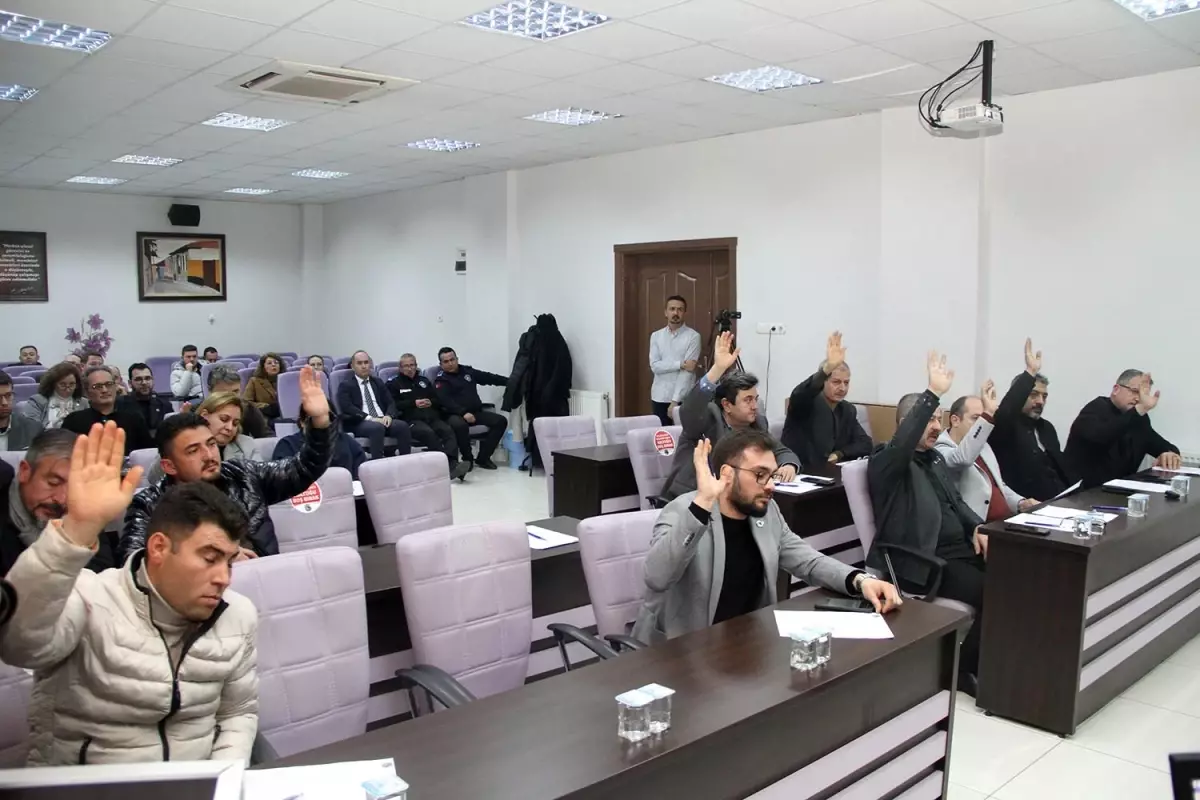 ‘Ret’ oyları havada uçuştu, Kula Meclisi’nden karar çıkmadı