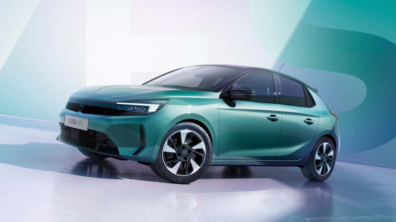 Opel yılın fırsatını duyurdu, Corsa al diye üstüne para veriyorlar